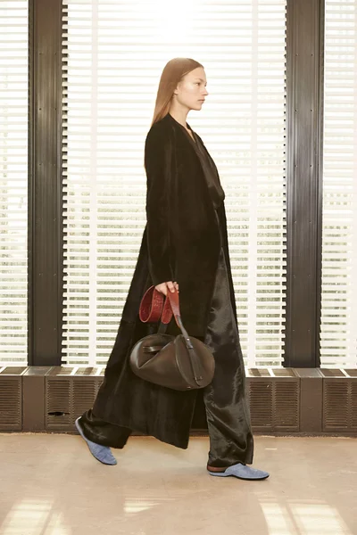 Look 28